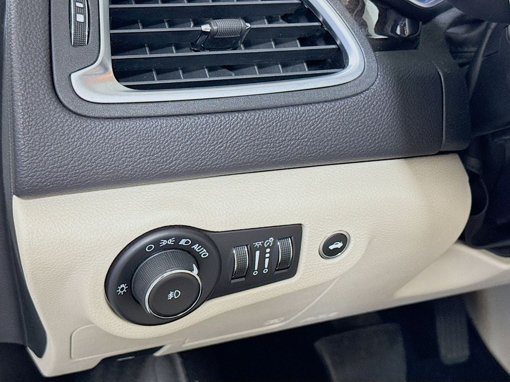 2015 Chrysler 200 C AWD