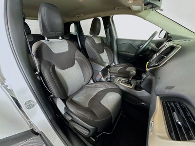 2017 Jeep Cherokee Altitude