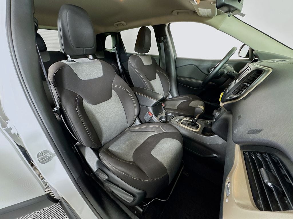 2017 Jeep Cherokee Altitude