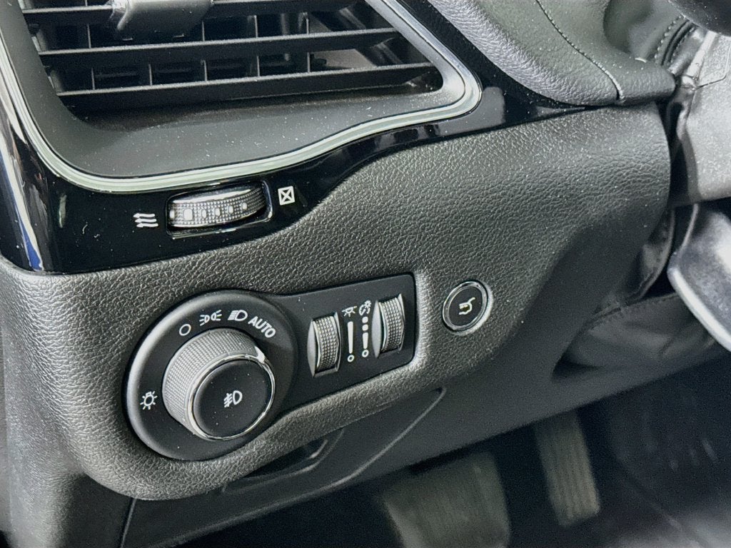 2023 Jeep Cherokee Altitude