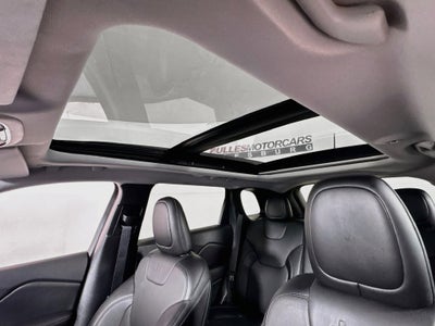 2023 Jeep Cherokee Altitude 4X4 Lux Elite Package