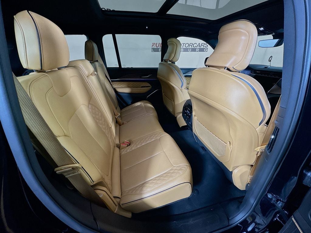 2023 Jeep Grand Cherokee Summit