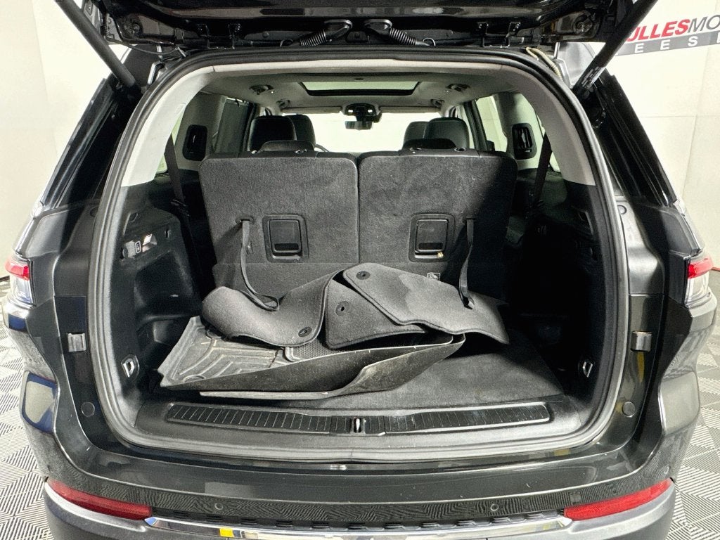 2022 Jeep Grand Cherokee L Limited 4X4Customer Preferred Package 22E