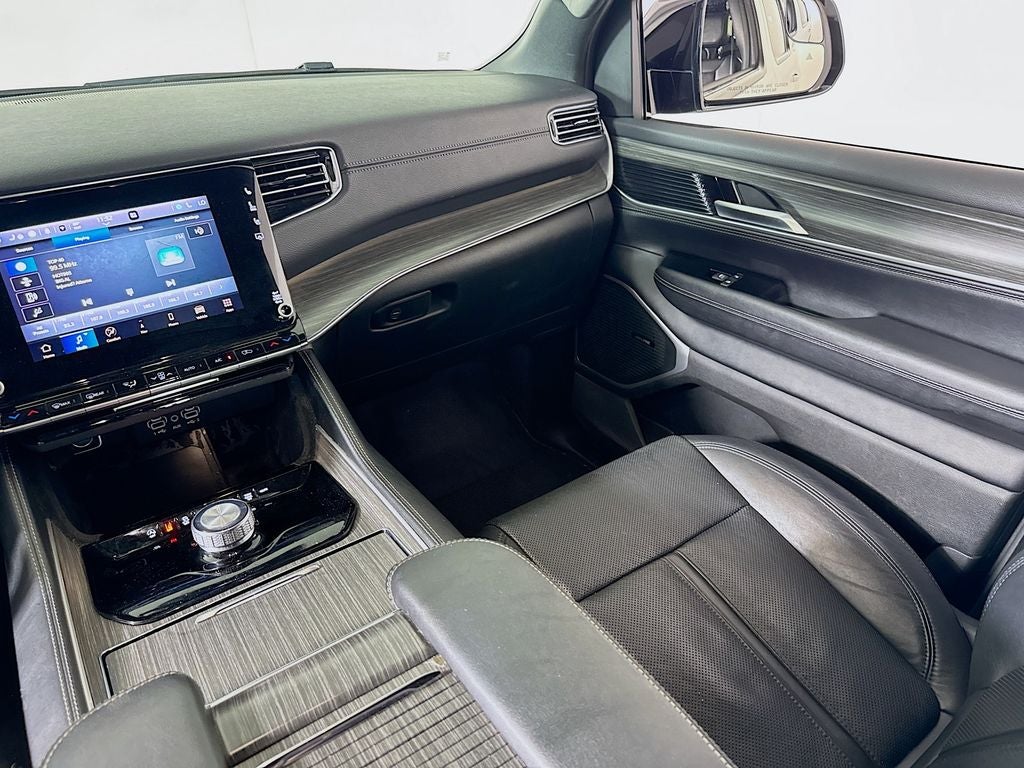 2024 Jeep Wagoneer Series II RWD 4X2
