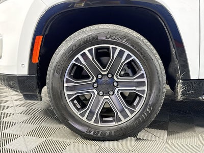 2024 Jeep Wagoneer Series II RWD 4X2