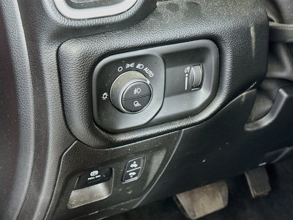 2022 RAM 1500 Big Horn/Lone Star Quad Cab 4X4