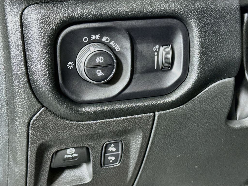 2022 RAM 1500 Big Horn/Lone Star Crew Cab 4X4