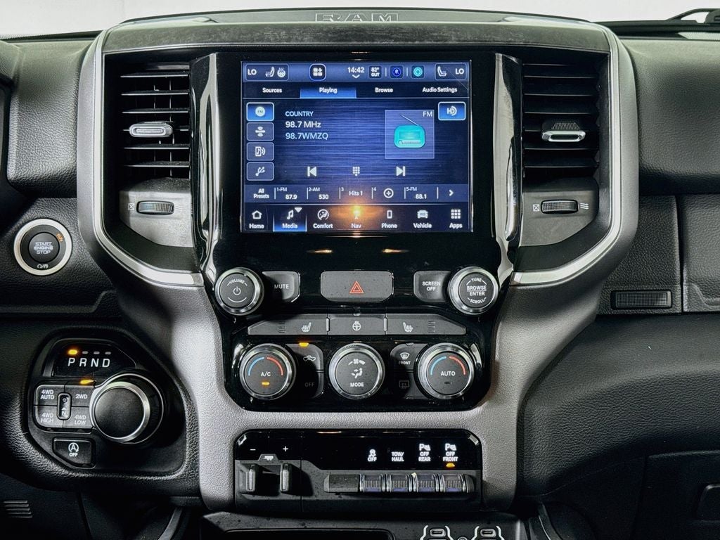 2022 RAM 1500 Big Horn/Lone Star Crew Cab 4X4