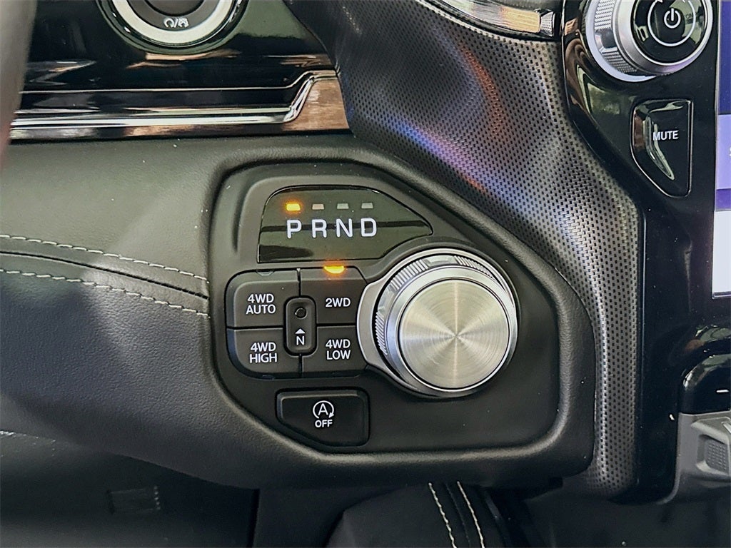 2025 RAM 1500 Limited | Pano Roof | Heated/Cooled Leather