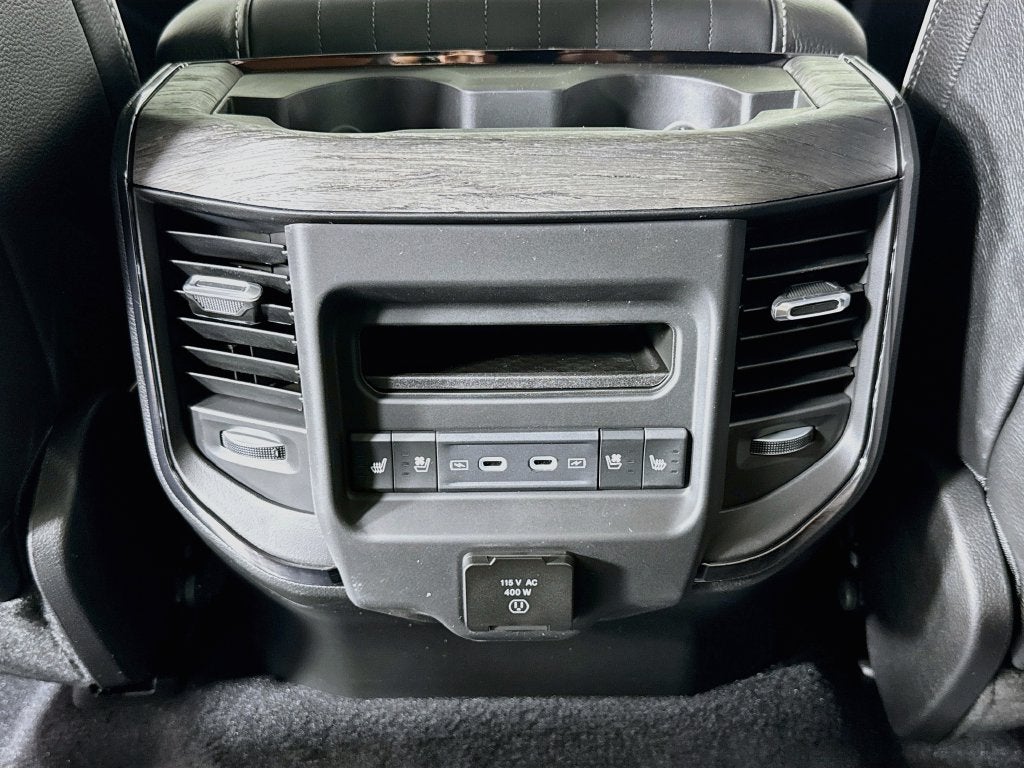2026 RAM 1500 Limited Crew Cab4X4 LTD Level A Group-Barnes door-RAM Box