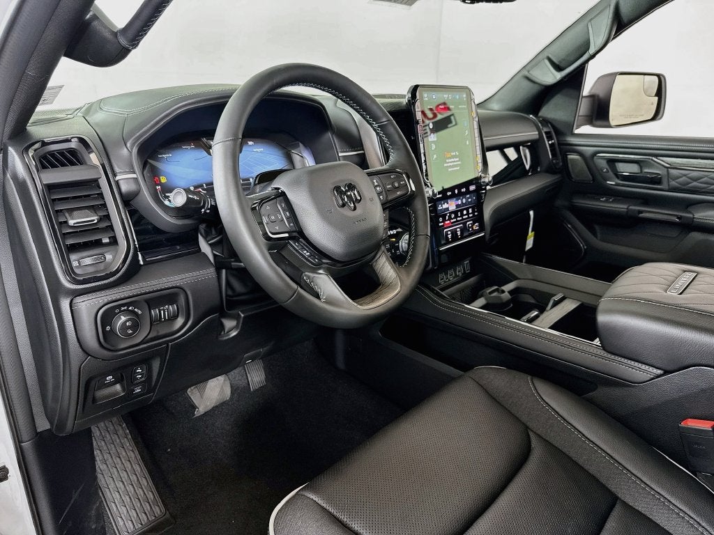 2026 RAM 1500 Limited Crew Cab4X4 LTD Level A Group-Barnes door-RAM Box