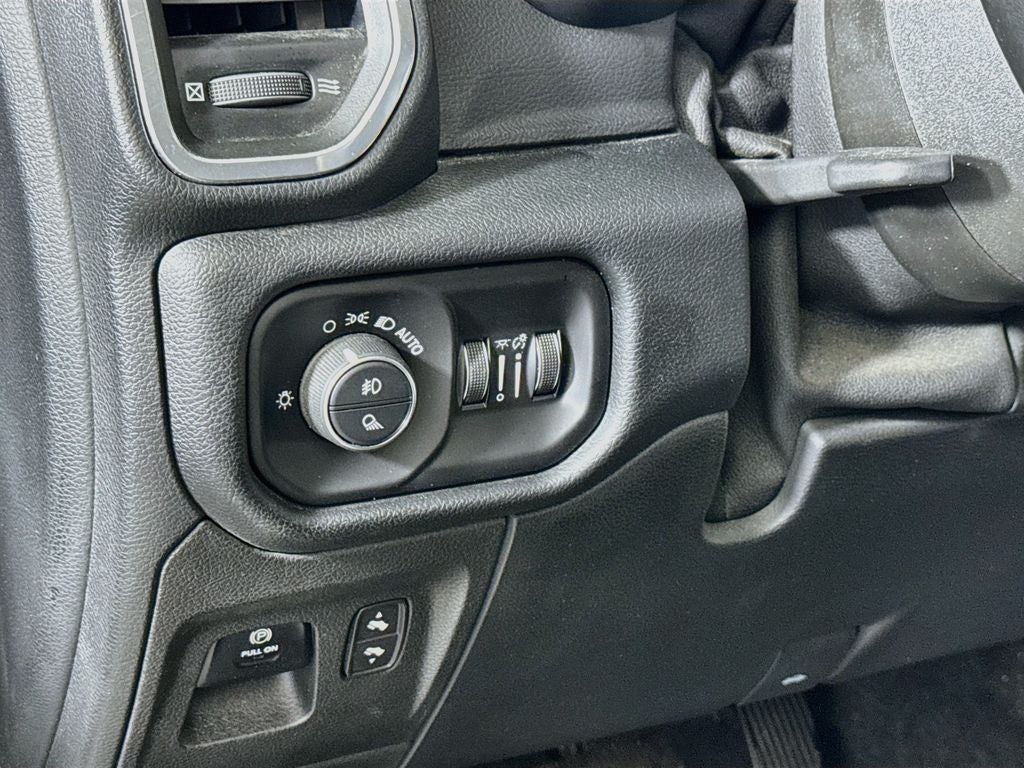 2021 RAM 1500 Laramie Crew Cab 4X4