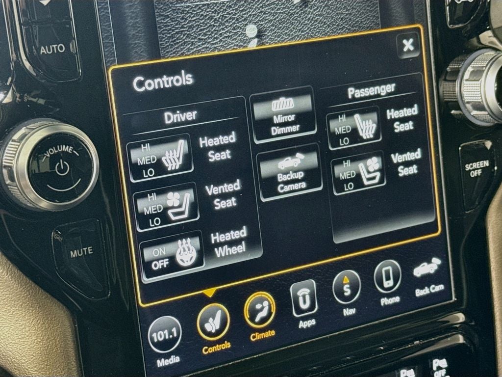 2021 RAM 1500 Laramie Crew Cab 4X4