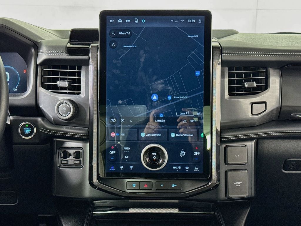 2024 Ford F-150 Lightning Platinum 4X4