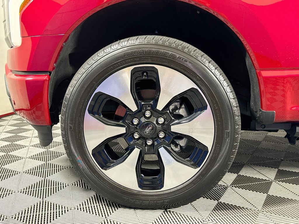 2024 Ford F-150 Lightning Platinum 4X4