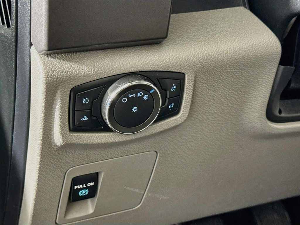 2016 Ford F-150 XLT 4X4Supercrew