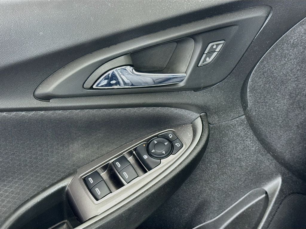 2022 Chevrolet Malibu LS 1LS