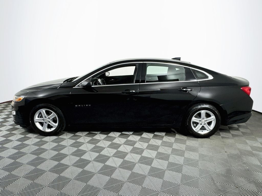 2022 Chevrolet Malibu LS 1LS