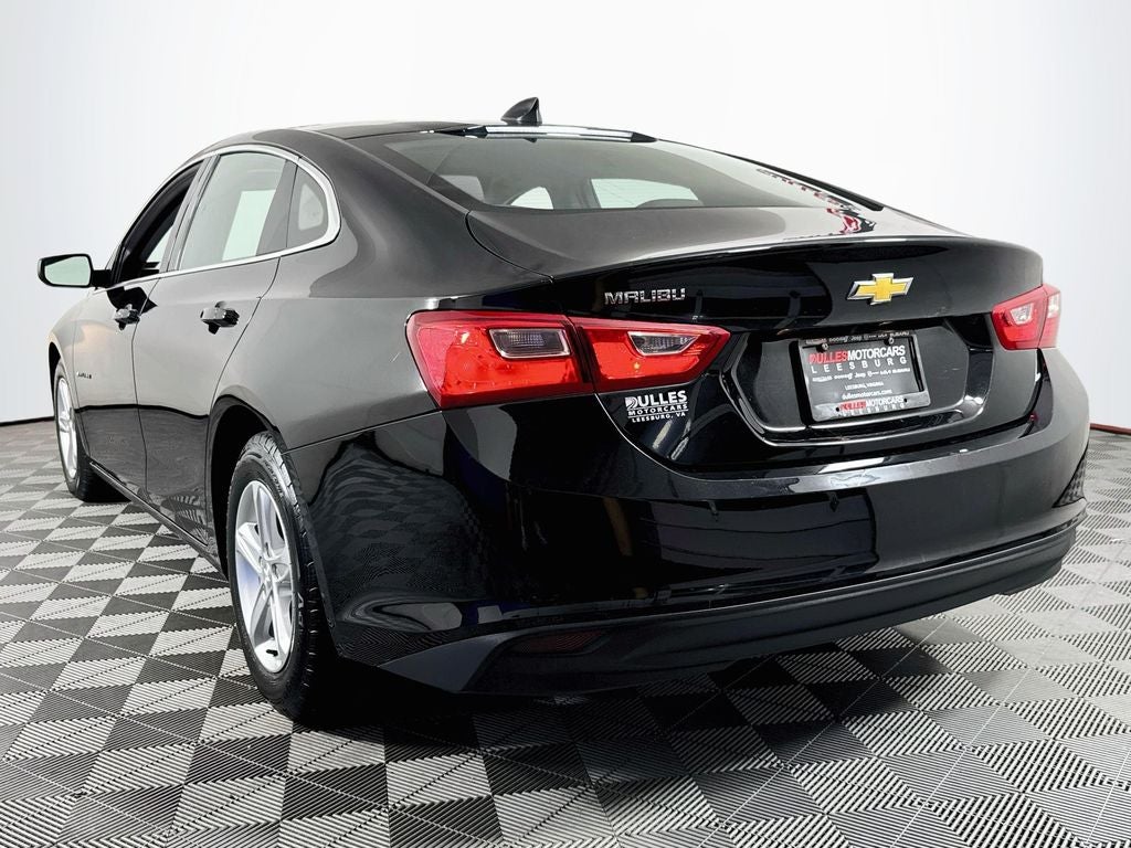 2022 Chevrolet Malibu LS 1LS
