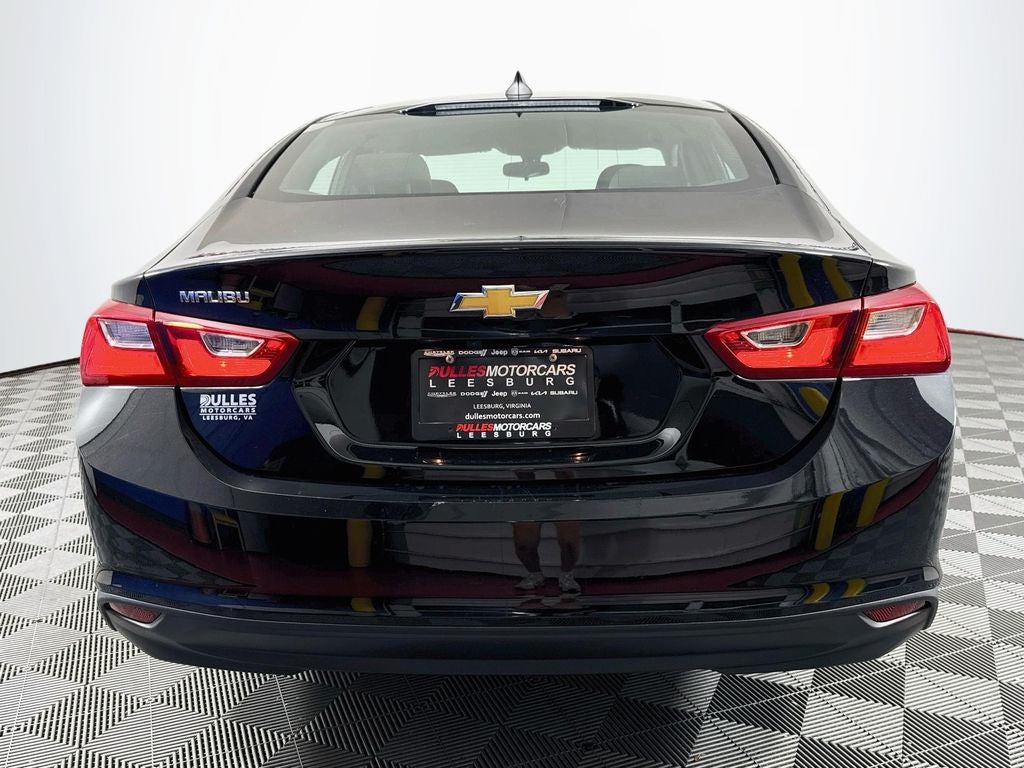 2022 Chevrolet Malibu LS 1LS