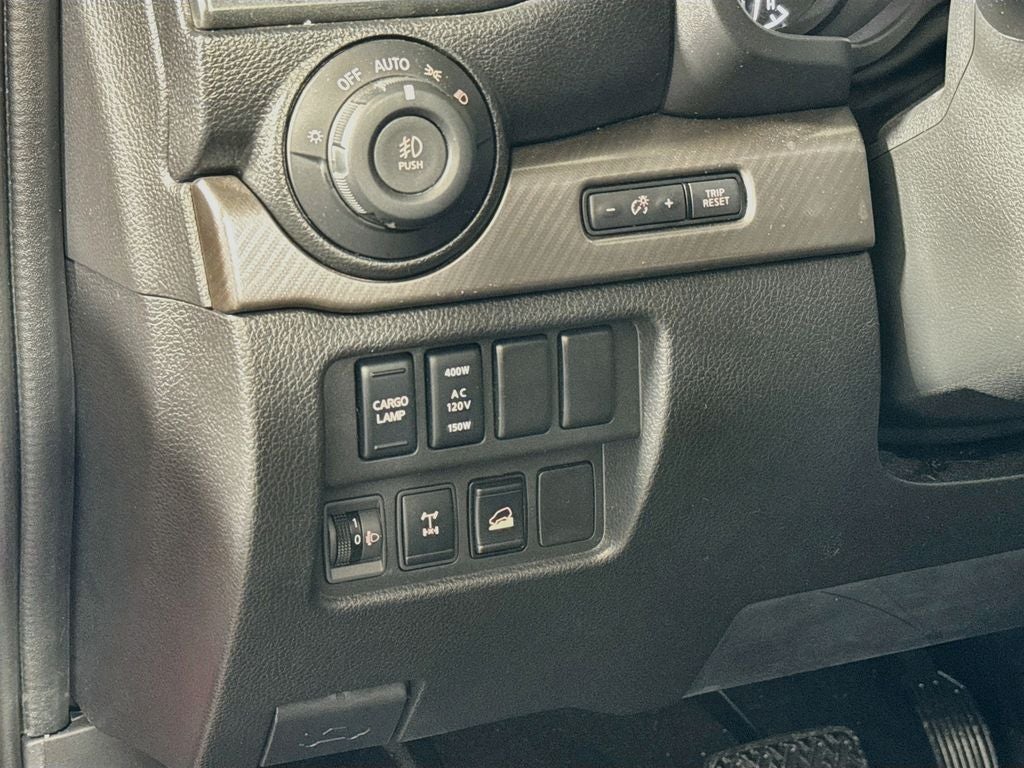 2023 Nissan TITAN PRO-4X CREW CAB 4X4