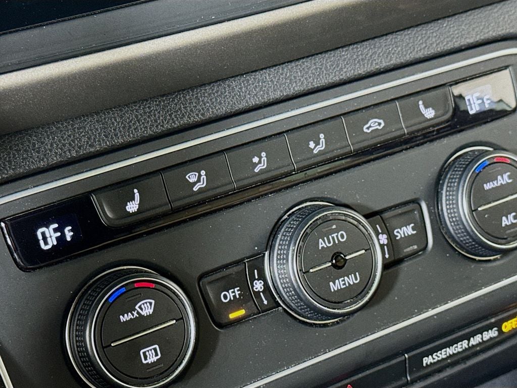 2020 Volkswagen Atlas Cross Sport 2.0T SE w/Technology