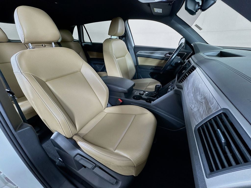 2020 Volkswagen Atlas Cross Sport 2.0T SE w/Technology