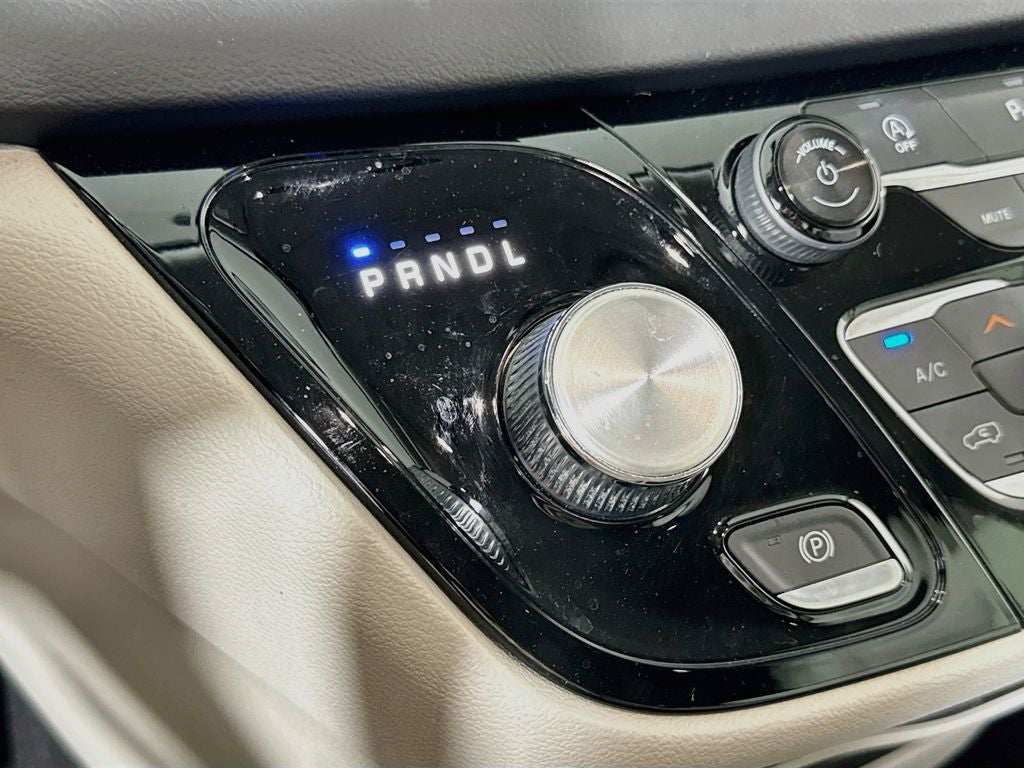 2018 Chrysler Pacifica Touring L