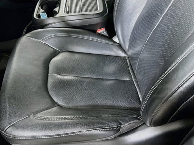 2020 Chrysler Pacifica Touring L Plus S-Appearance Package-27J