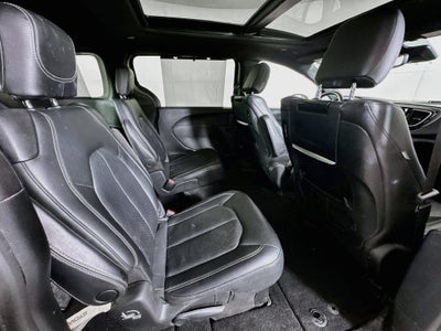 2020 Chrysler Pacifica Touring L Plus S-Appearance Package-27J