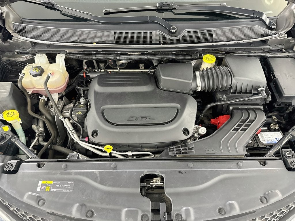 2020 Chrysler Pacifica Touring L Plus S-Appearance Package-27J
