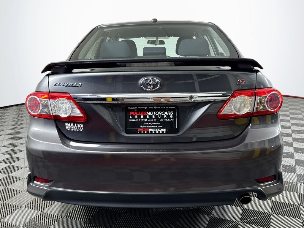 2011 Toyota Corolla S Preferred O wner's Portfolio