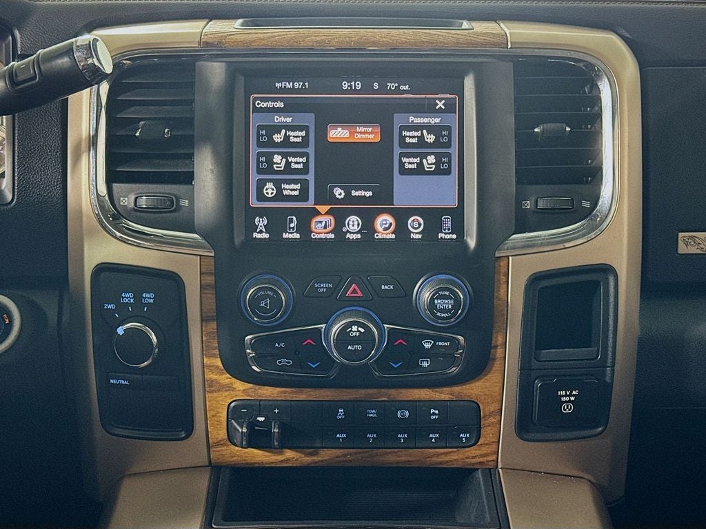 2014 RAM 3500 Laramie Longhorn/With fift wheel