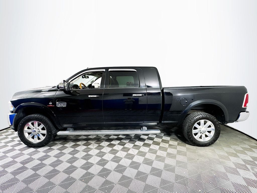 2014 RAM 3500 Laramie Longhorn/With fift wheel