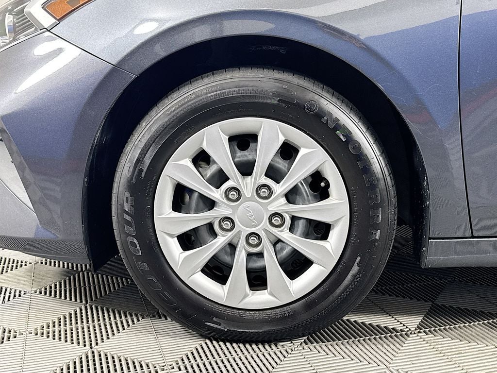 2024 Kia Forte LX