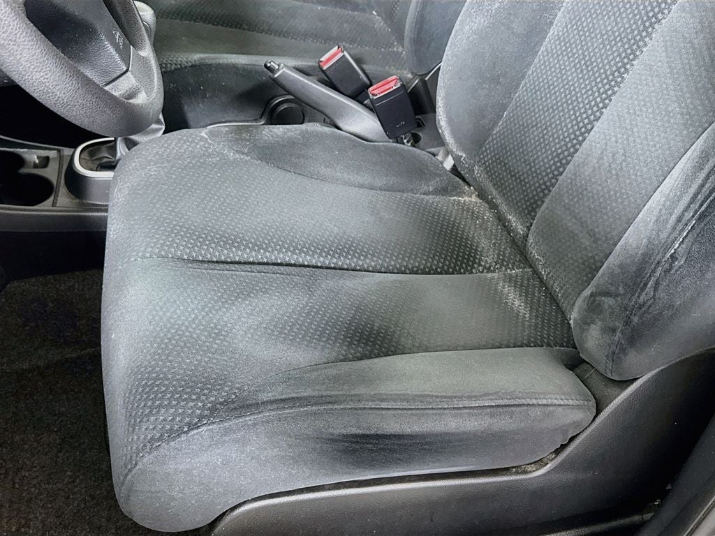 2011 Nissan Versa 1.8 S 5DR-Hatchback