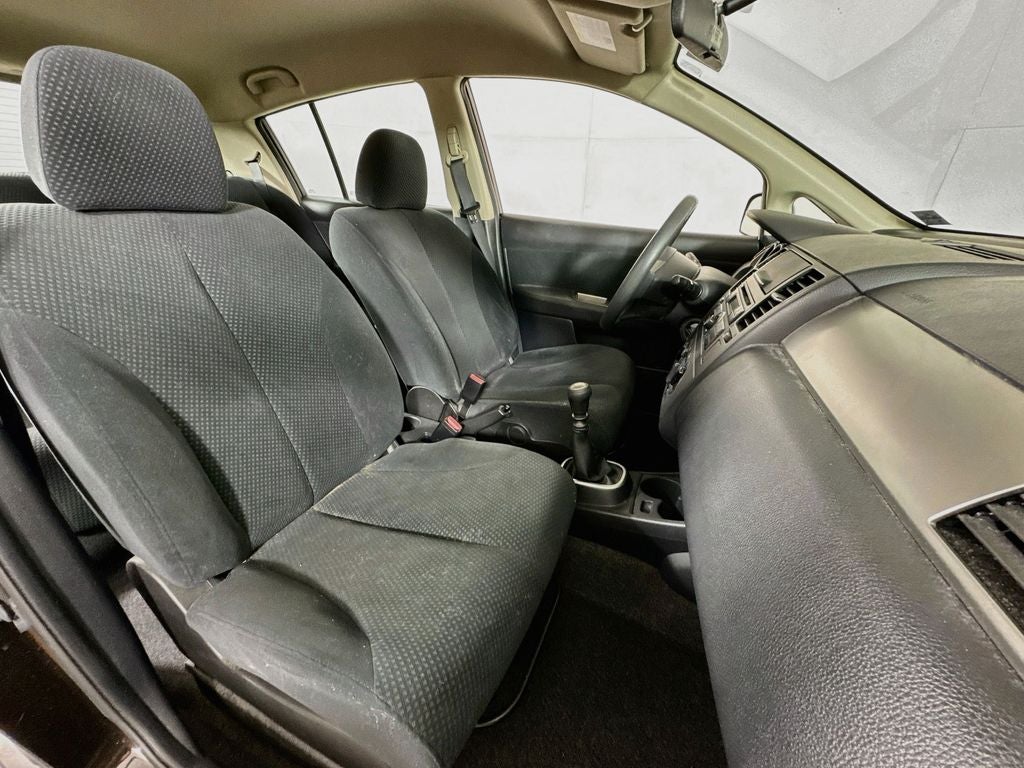 2011 Nissan Versa 1.8 S 5DR-Hatchback