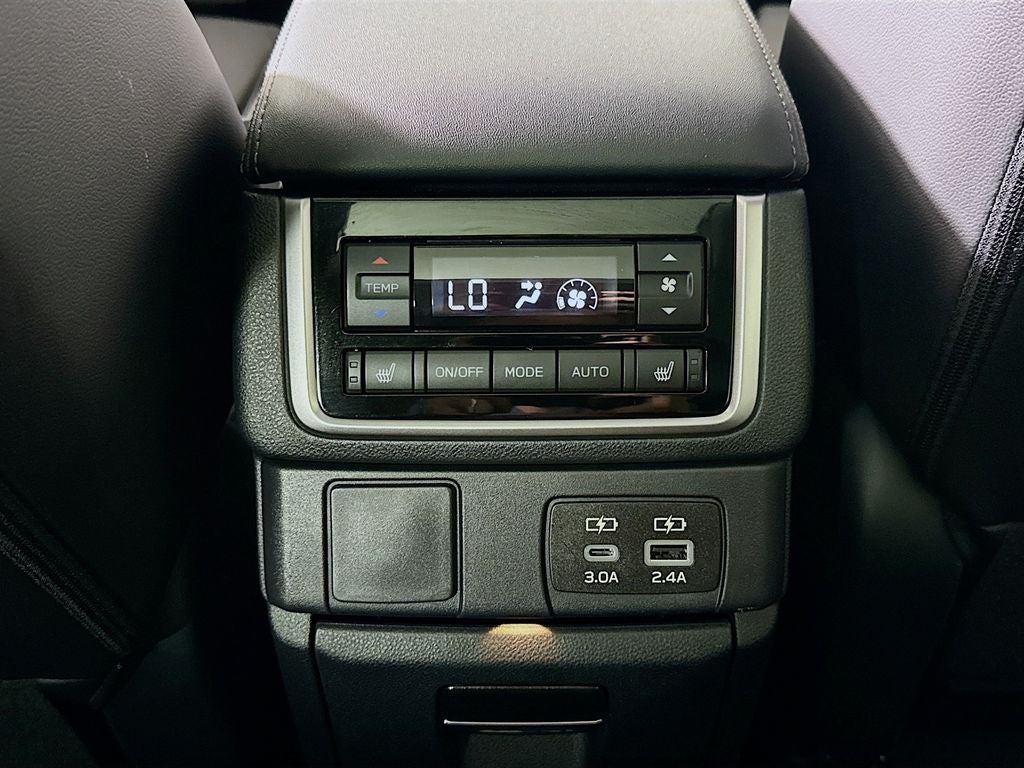 2025 Subaru Ascent Limited Bronze Edition