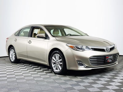 2015 Toyota Avalon XLE Perferred Owners Portfolio