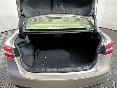2015 Toyota Avalon XLE Perferred Owners Portfolio