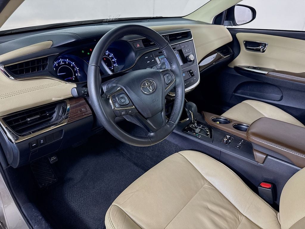 2015 Toyota Avalon XLE Perferred Owners Portfolio