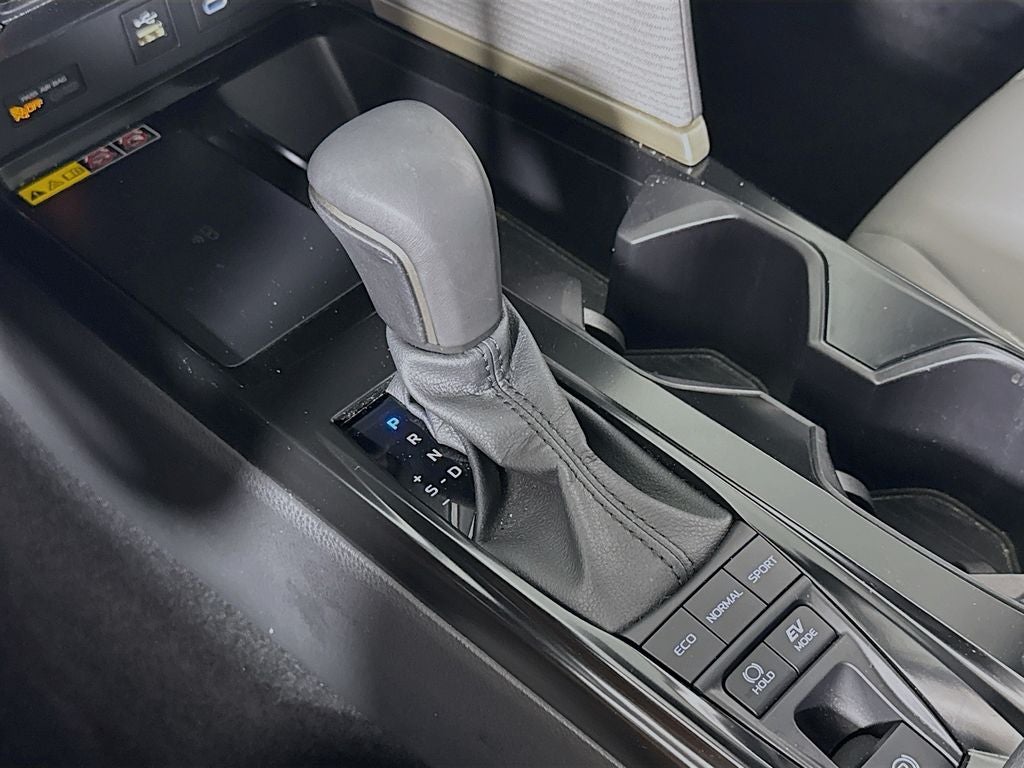 2025 Toyota Camry SE Convenience-Cold Weather Package