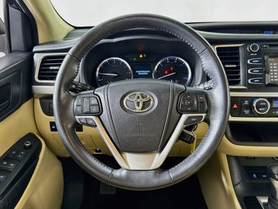 2015 Toyota Highlander LE Plus V6 AWD