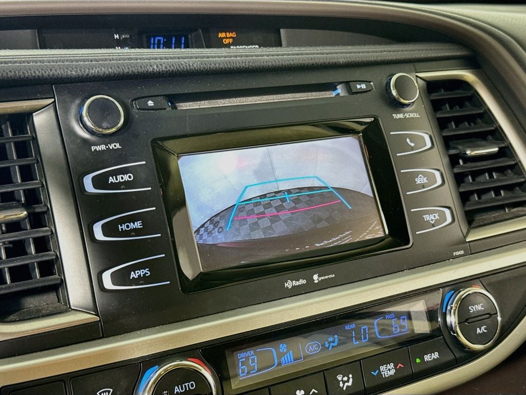 2015 Toyota Highlander LE Plus V6 AWD