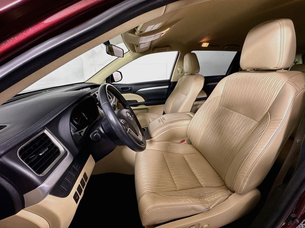 2015 Toyota Highlander LE Plus V6 AWD