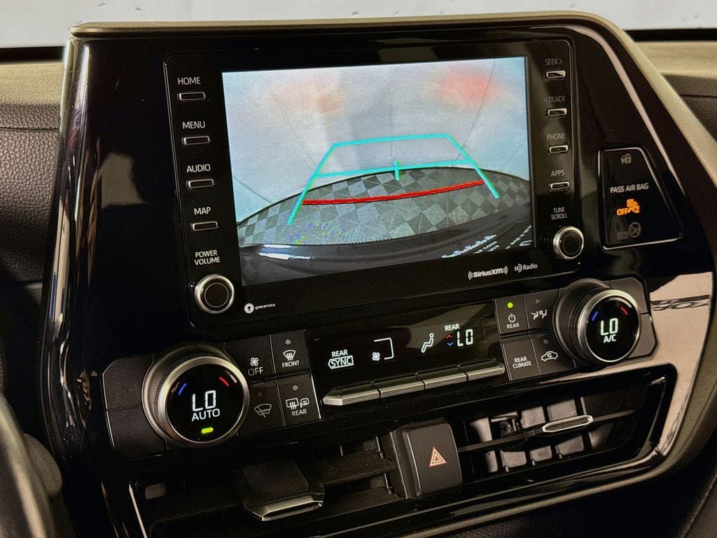 2021 Toyota Highlander LE