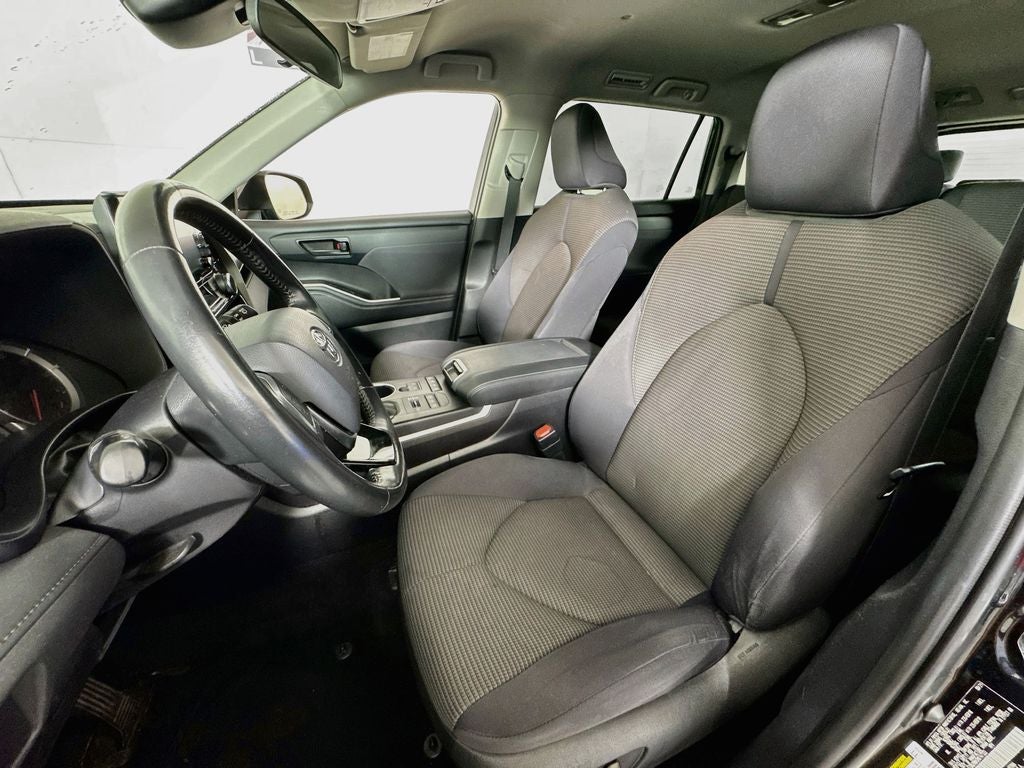 2021 Toyota Highlander LE
