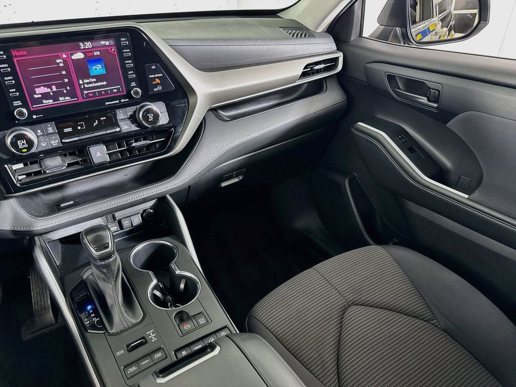 2021 Toyota Highlander LE