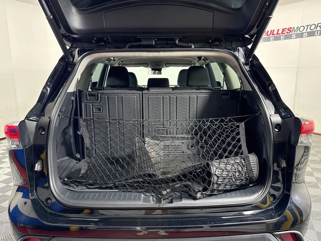 2021 Toyota Highlander LE