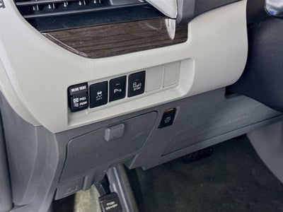 2017 Toyota Sienna XLE Premium 7 Passenger